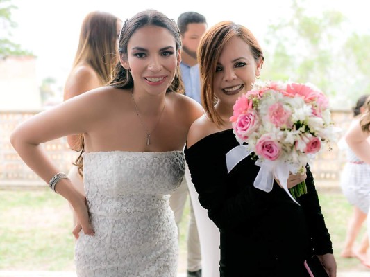Boda civil de Gabriel Lardizabal y Nathalie Nieto 