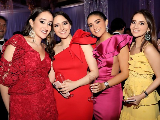 Arianna Alvarez, Antonella Sikaffy, Valeria Balladares y Valeria Godoy