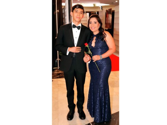 Red Carpet: Prom de los Seniors 2019 de La Estancia School