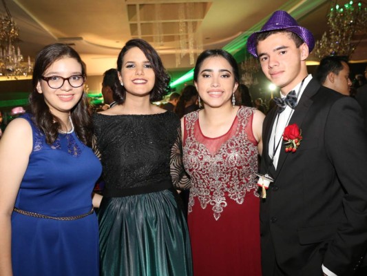 La fiesta Prom de Macris School 2017