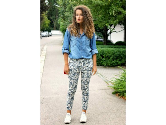 Prints florales y denim: perfect match