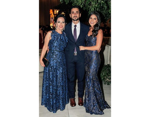 Gamal Nazar y Melanie Andonie celebran por su amor