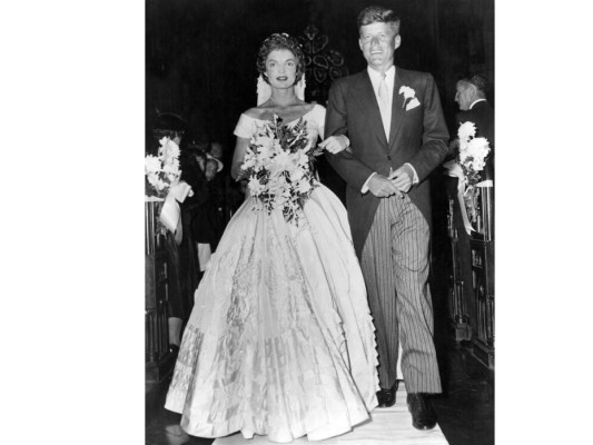 Fue elegido senador en 1952. Considerado como el soltero codiciado del momento, estuvo ligado sentimentalmente a varias chicas, pero después de dos años de relación con la periodista Jackie Bouvier se casó el 12 de septiebre de 1953 en la iglesia St. Mary en Newport, Rhode Island, convirtíendose así en la pareja política favorita de los medios de comunicación