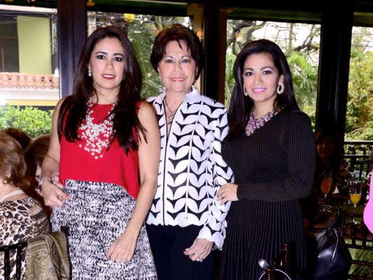 El cumpleaños de Mary Tinoco