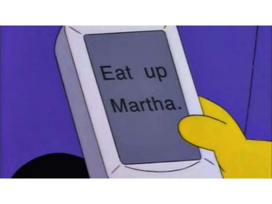 1994. Temporada 6, episodio 8: Lisa y los deportes.<br/>Dolph escribe en su aparato de Apple, 'Golpear de Martin' y el celular lo corrije a 'Comer a Martha'. Gracias a este capítulo del mal funcionamiento del autocorrector, Apple modernizó su teclado.