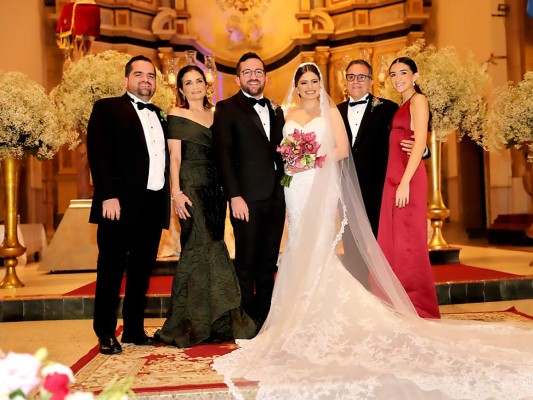 La boda de Mónica Guillen y Gabriel Balladares