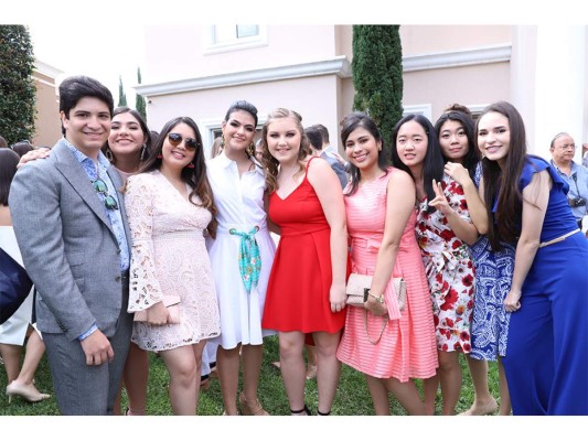 Senior breakfast de la Escuela Americana