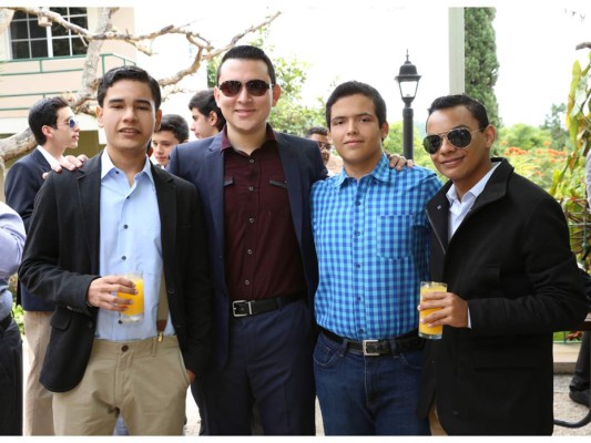 Tradicional desayuno de los alumnos de la Macris School