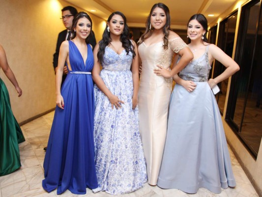 Prom de la DelCampo International School