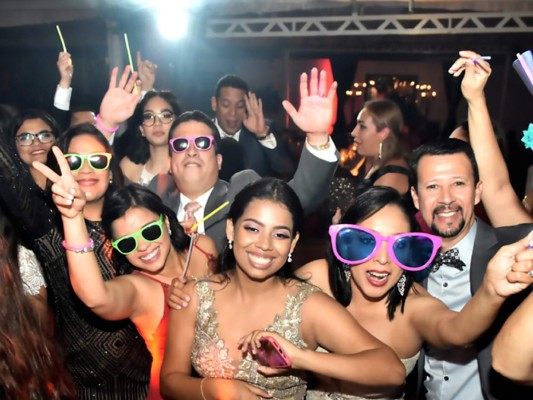 Inolvidable fiesta de quince años de Emily Cano