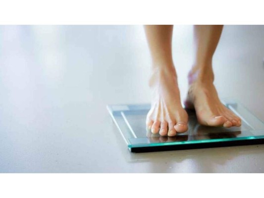 4. Ayuda a perder peso.<br/>Ya que es un alimento repleto de nutrientes pero libre de grasas promueve su fibra que nos ayuda a mantener una sensación de saciedad que hará que comamos menos.<br/>