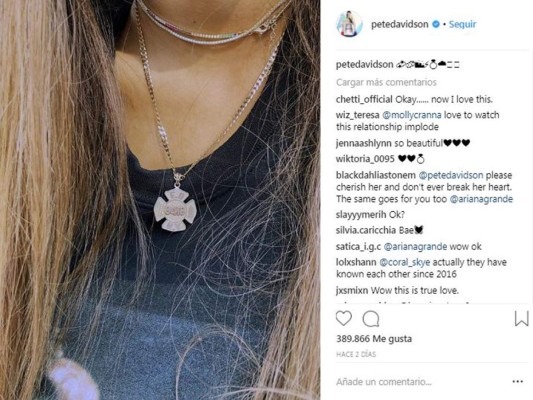 Pete Davidson le da un valioso regalo a Ariana Grande