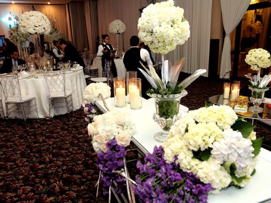 La boda religiosa de Jonathan Park y Daniela Ferrufino