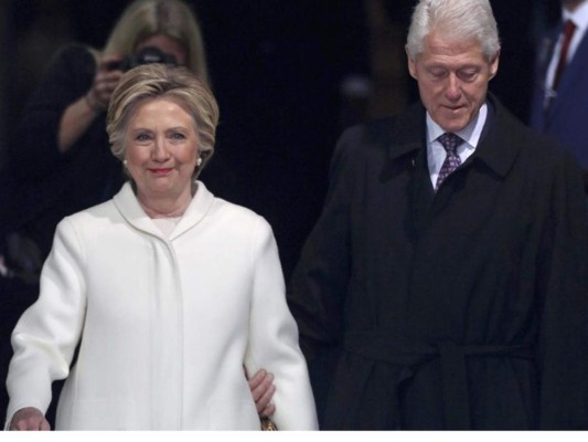 Las caras de Hillary Clinton en la toma de posesión