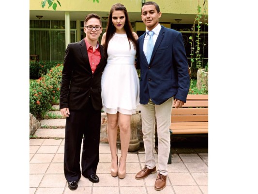 Alegre encuentro de los seniors de la Mount View School