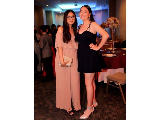 Alisson Rodríguez y Angie Guevara