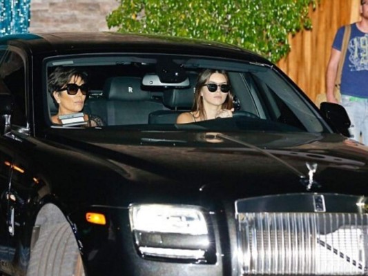 Kendall, por otro lado, prefiere los carros vintage. Kris le obsequió un Rolls Royce de 250 mil dólares en su vigésimo primer cumpleañis.