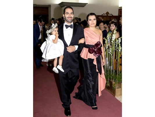 La boda eclesiástica de Ricardo Rivera y Arlene Imendía