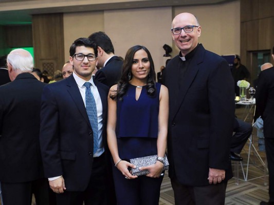 Premio Quetglas un reconocimiento a hondureños altruistas  