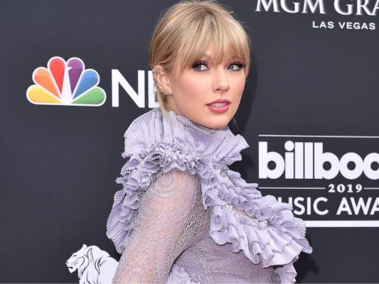 A Taylor Swift le prohíben cantar sus viejas canciones en AMAs