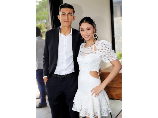 Andy Hernández y Sofía García