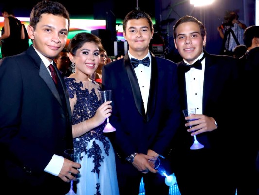Camilo Ferrera, Valeria Ortega, Felipe Enamorado y Rodrigo Lara