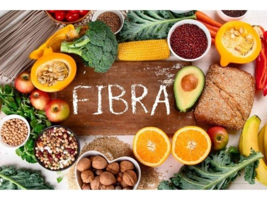 Ingiere muchos alimentos con fibra.