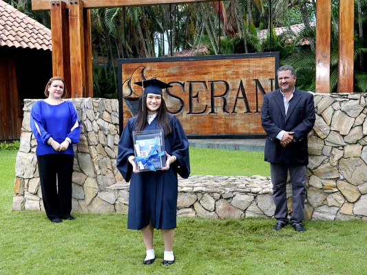 Graduación de los Seniors 2020 de la Escuela Seran