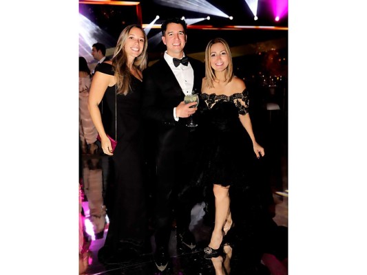 Jessica Solender, Mario Lacayo y Gio Antinori