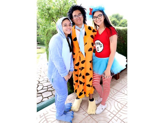 Adriana Illescas, Óscar Velásquez y Natalia Castiñeiras