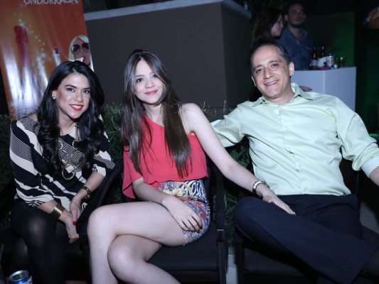 Apertura Up Lounge y Club