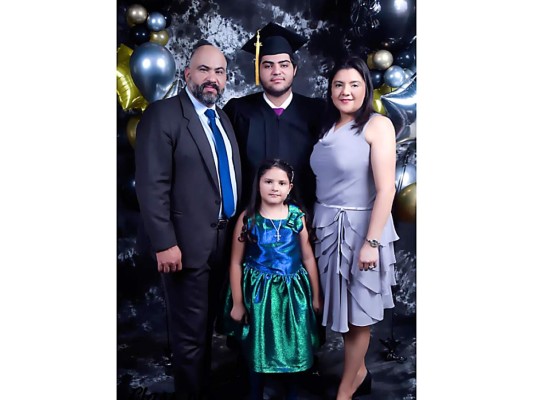 Graduados Discovery School