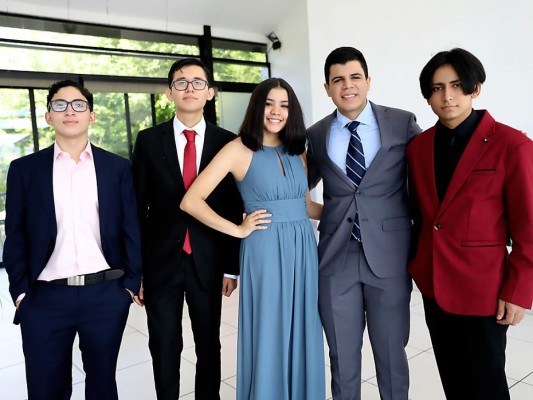 Manuel Maradiaga, Edgard Flores, Sofia Amaya, Karim Navarro y Diego Andino