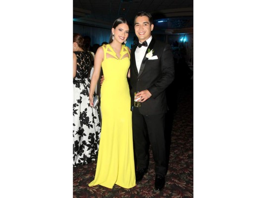 La boda religiosa de Jonathan Park y Daniela Ferrufino