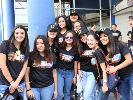 97 seniors de DelCampo International School se preparan para vivir el último año de high school