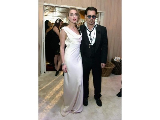 6. Johnny Depp y Amber Heard<br/>La isla privada de Johnny es un paraíso tropical. Invitados a la boda fueron agasajados con un fin de semana increíble que terminó con una ceremonia romántica en la playa. Aunque ese matrimonio no terminó bien, auch.