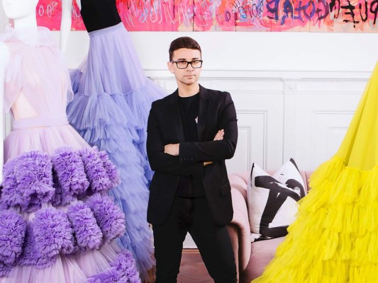 Christian Siriano confecciona mascarillas para donarlas a hospitales