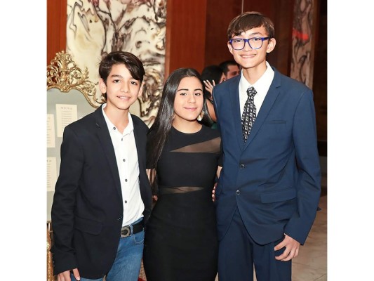 Sebastian Perdomo, Andrea Caballero y Daniel Rivera.