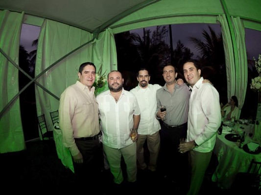 Konan Morales y Rossie Umaña se casan  