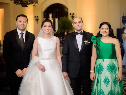 La boda de Azaria Martínez y Fernando Torres