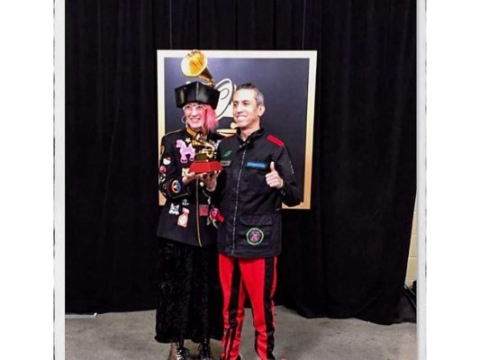 Mejor álbum de música alternativa<br/>Claroscura, de Aterciopelados