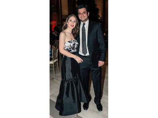 Gamal Nazar y Melanie Andonie celebran por su amor