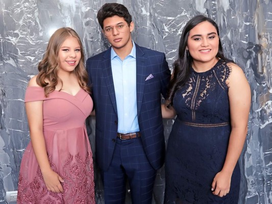 La generación 2019 de Santa María del Valle celebra desayuno
