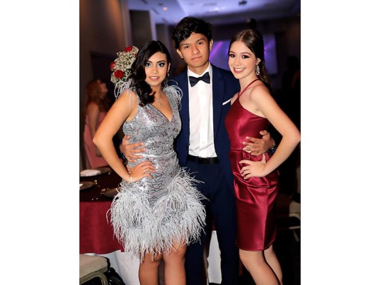 María Ortega, Javier Hernández y Ana Zelaya