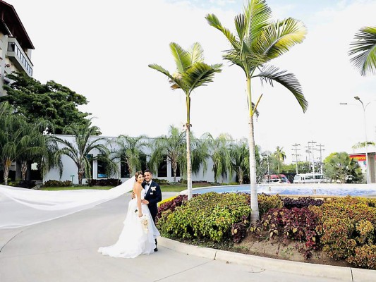 ¡Así fue la boda de Michelle Marsan y Pablo Suazo!