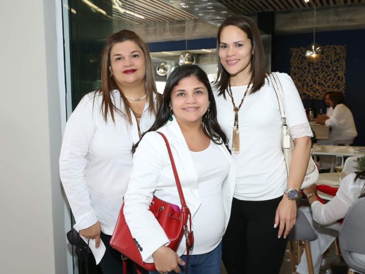 White Lunch para apoyar a Hogares CREA