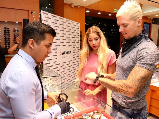 Relojería suiza de punta en Albrook Mall, Panamá