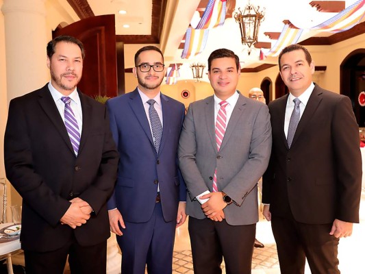 Fervor, amor y patriotismo durante la celebración de la independencia de los Estados Unidos