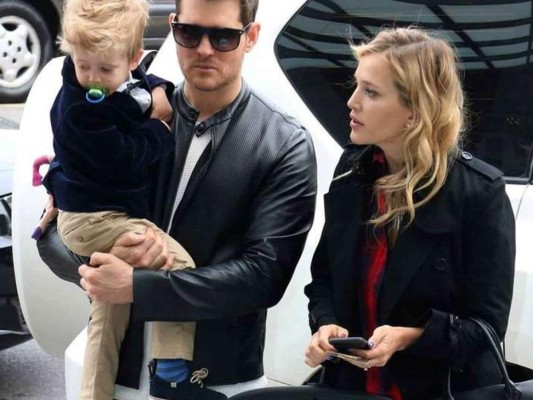 Hijo de Michael Bublé responde favorable a tratamiento
