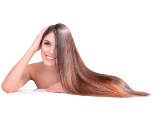 Contiene vitamina A, esta reparan las células dañadas por los efectos ambientales y así fortalecen y revitalizan el pelo con la producción de sebo, beneficioso para el cuero cabelludo.